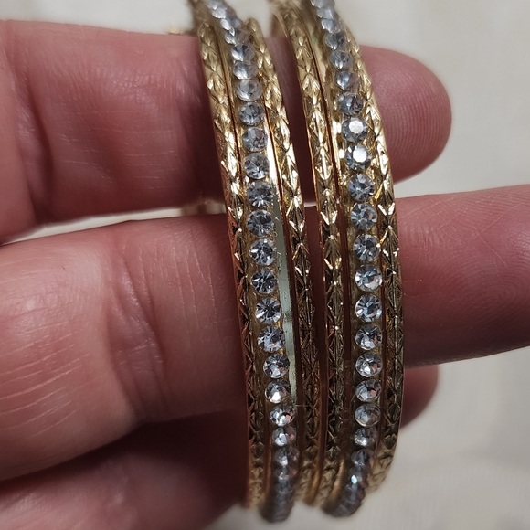 VINTAGE Y2K LARGE GOLD TONE HOOP EARRINGS WITH CRYSTALS - Picture 1 of 5